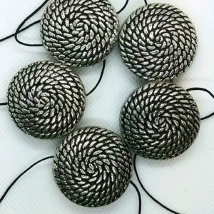 Silver pendant necklace